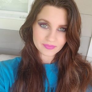 Meet your Posher, Laken